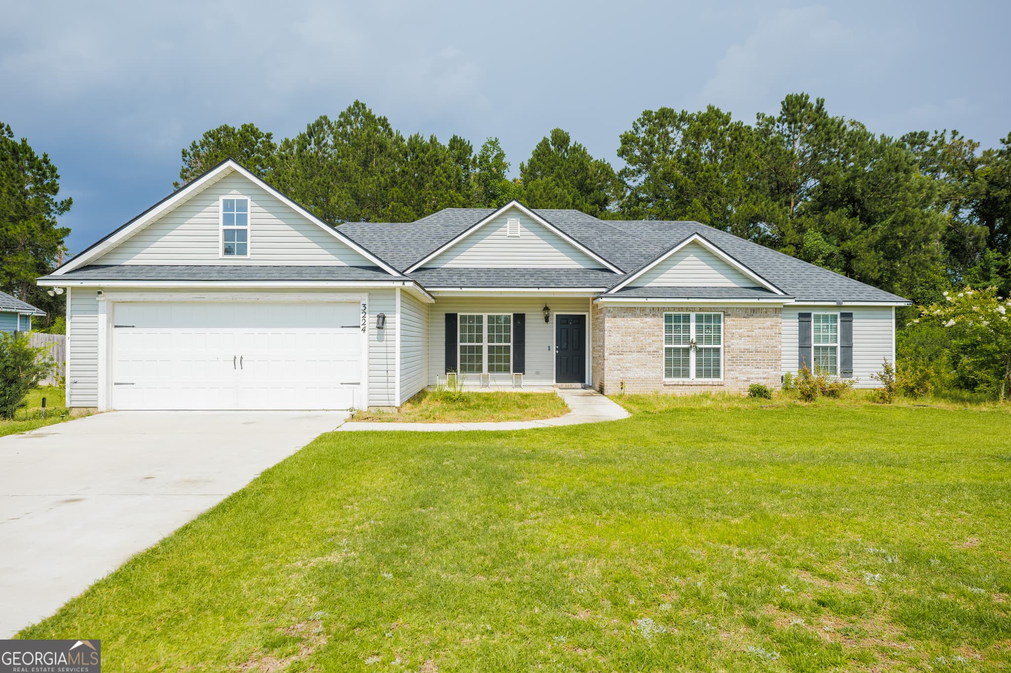 4 bedroom, 2 bathroom, 1,692 sq ft single family residence for sale at 3224 Kelsee Circle, Valdosta, GA 31605
