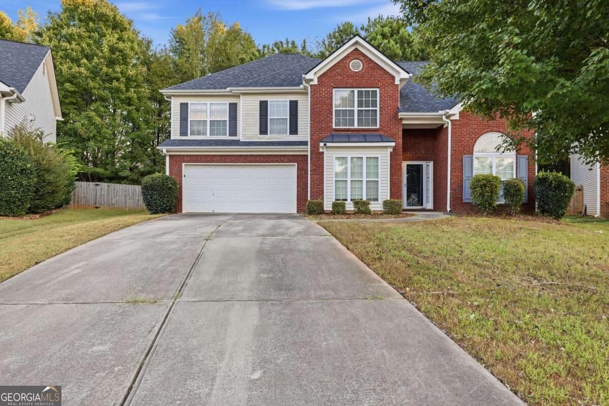 4 bedroom, 2.5 bathroom, 2,447 sq ft single family residence for sale at 2725 Marisol Way, Mcdonough, GA 30253