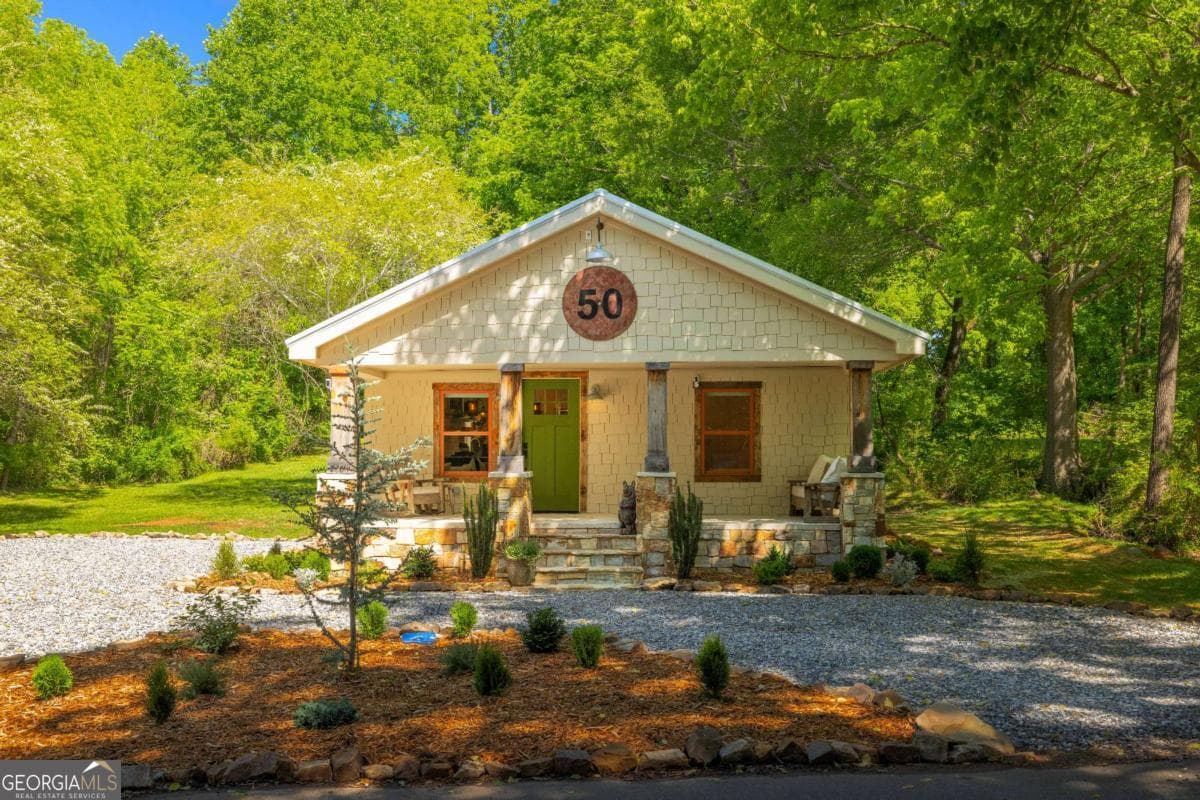 2 bedroom, 2 bathroom, 957 sq ft single family residence sold at 50 River Street, Blue Ridge, GA 30513