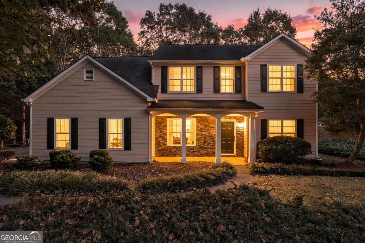 4 bedroom, 3 bathroom, 2,454 sq ft single family residence for sale at 7620 Lanier View Ridge, Cumming, GA 30041