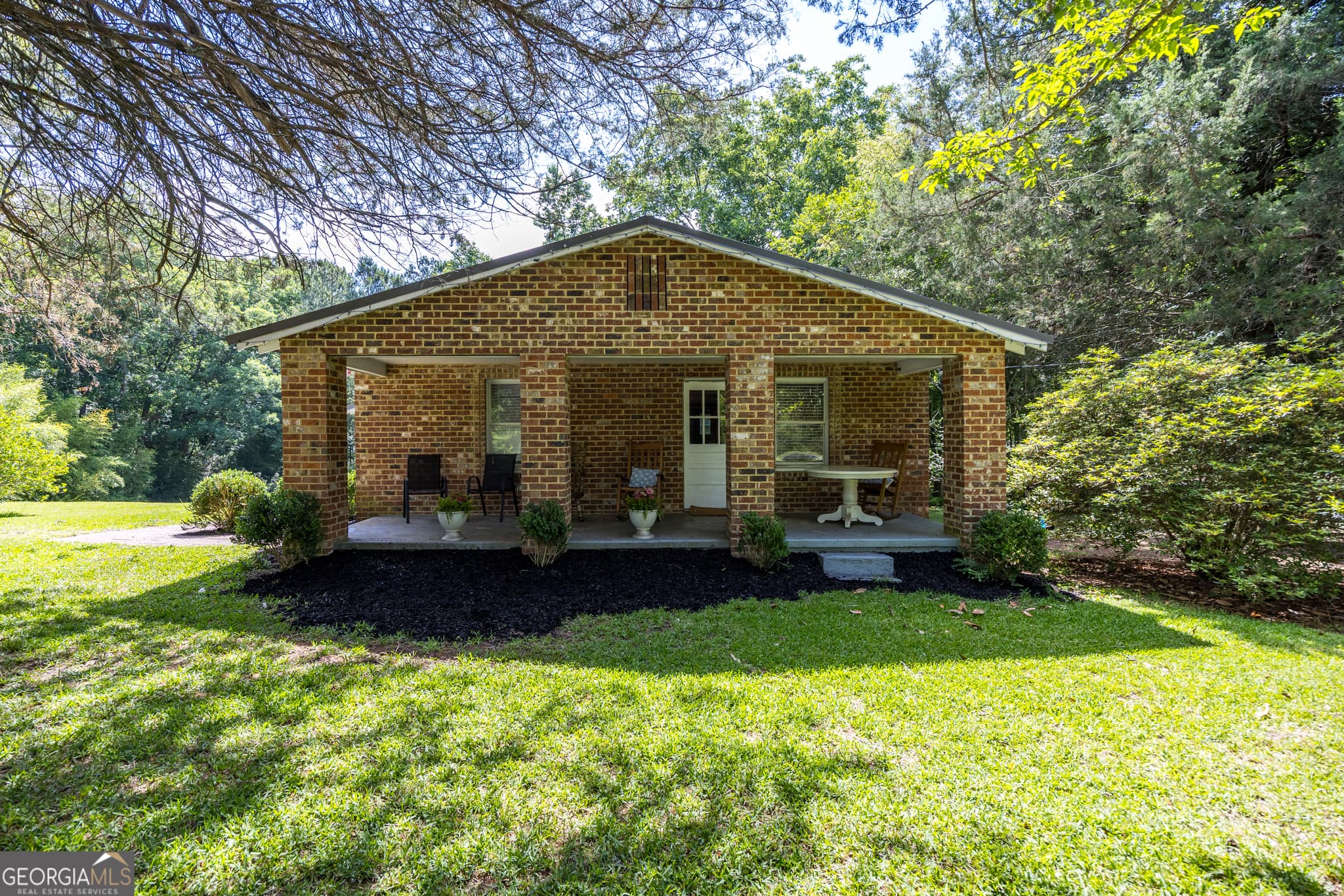 2 bedroom, 2 bathroom, 1,232 sq ft single family residence sold at 1529 Rainey Road, Macon, GA 31220