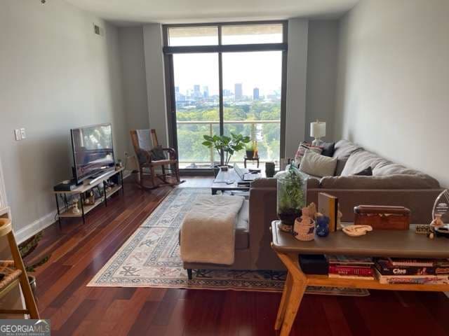 1 bedroom, 1.5 bathroom, 1,244 sq ft condominium for sale at 270 17th Street, Atlanta, GA 30363