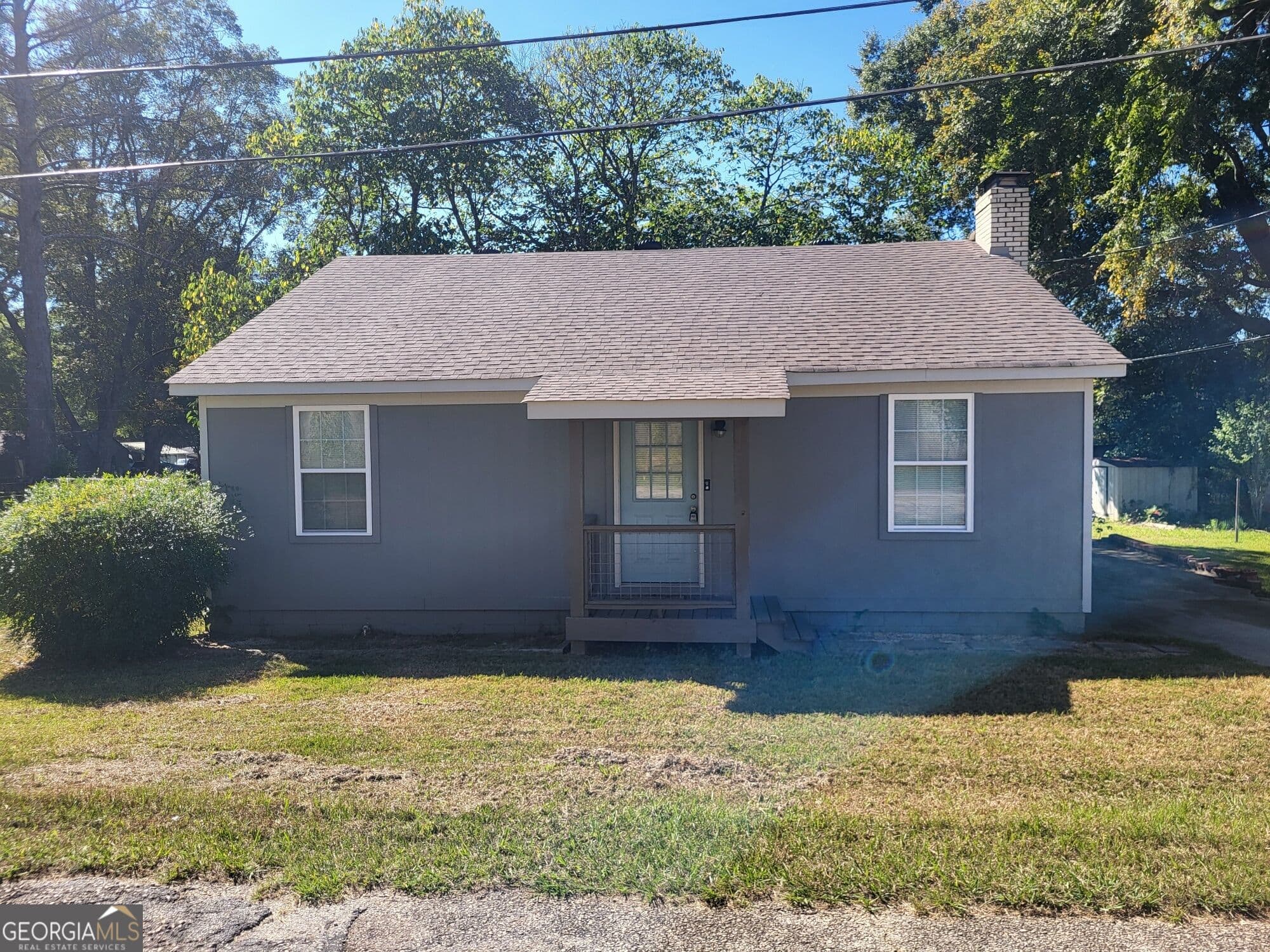 3 bedroom, 1 bathroom, 1,089 sq ft single family residence for sale at 2318 S 1st Avenue, Lanett, AL 36863