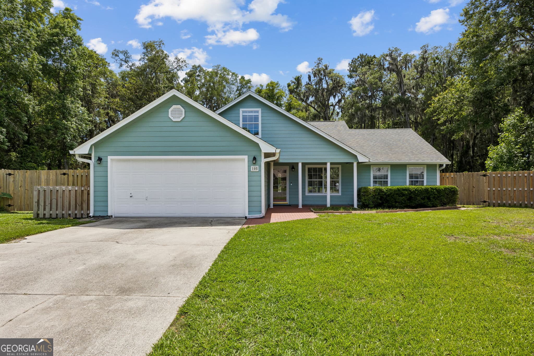 4 bedroom, 2 bathroom, 2,111 sq ft single family residence sold at 105 Summer Drive, St. Marys, GA 31558