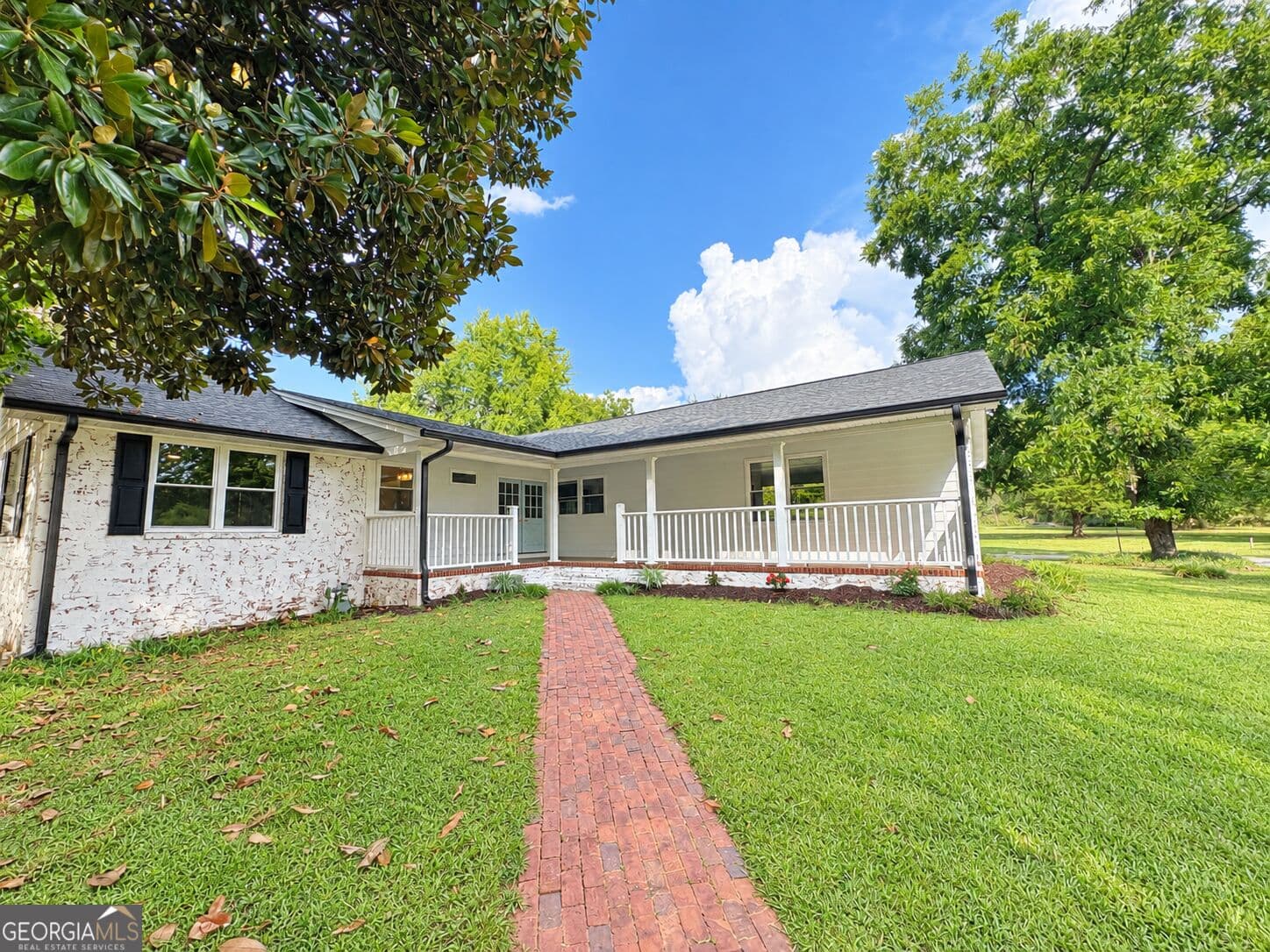 3 bedroom, 3 bathroom, 2,030 sq ft single family residence for sale at 100 Williamsburg Lane, Athens, GA 30605