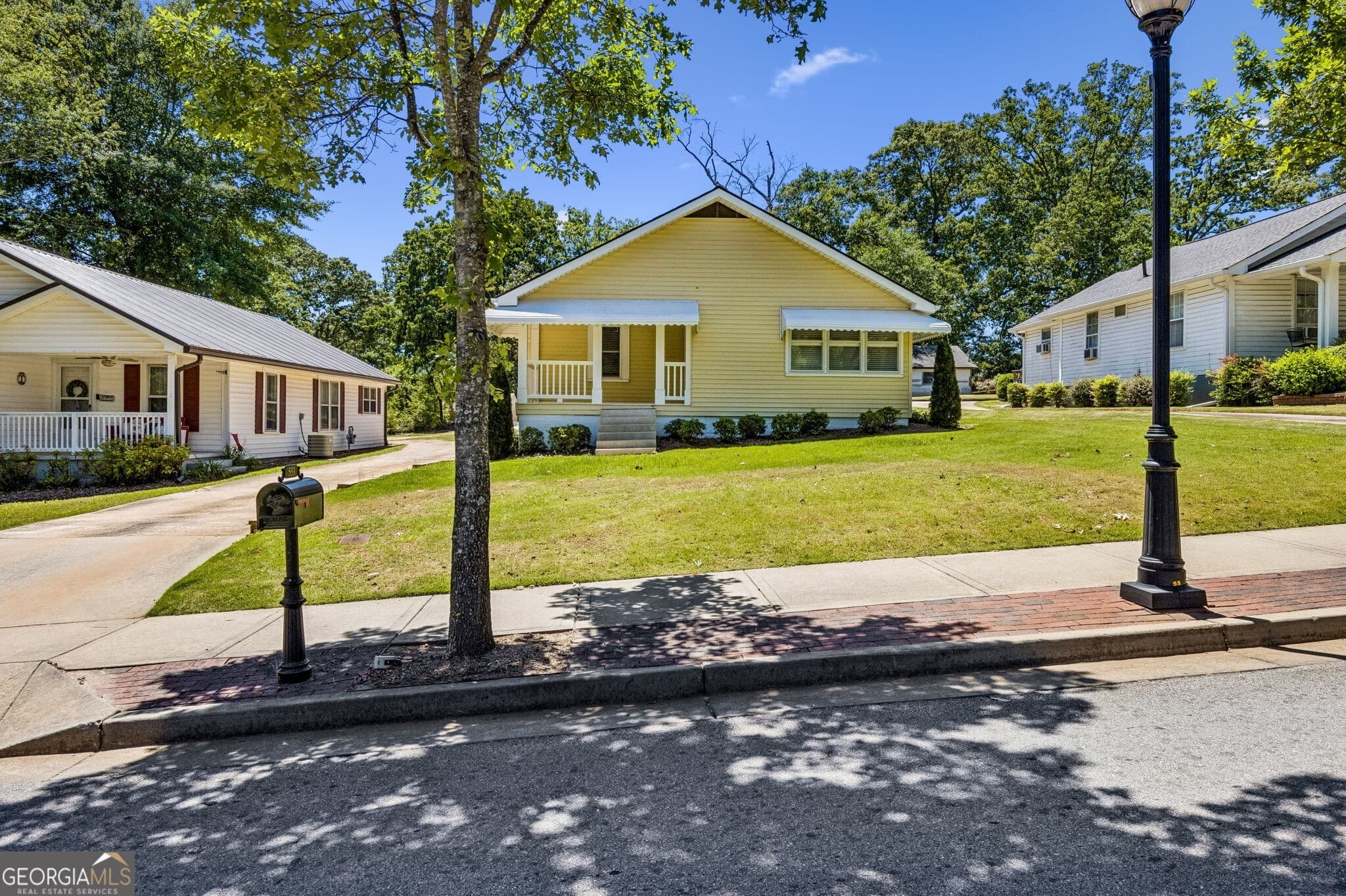 2 bedroom, 2 bathroom, 1,248 sq ft single family residence sold at 553 S Hill Street, Buford, GA 30518