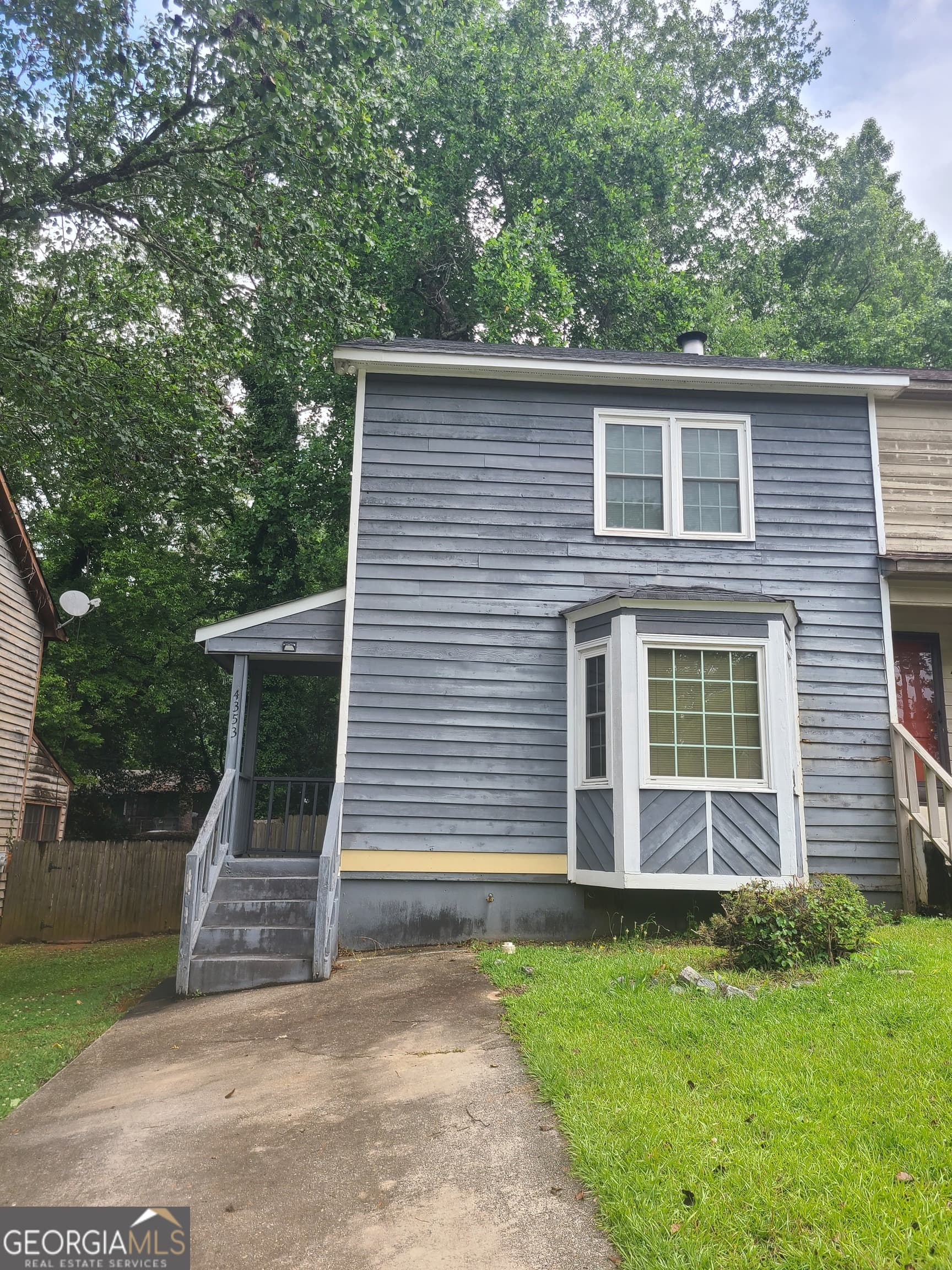 2 bedroom, 1.5 bathroom, 1,096 sq ft townhouse for sale at 4353 Barrington Place, Macon, GA 31210