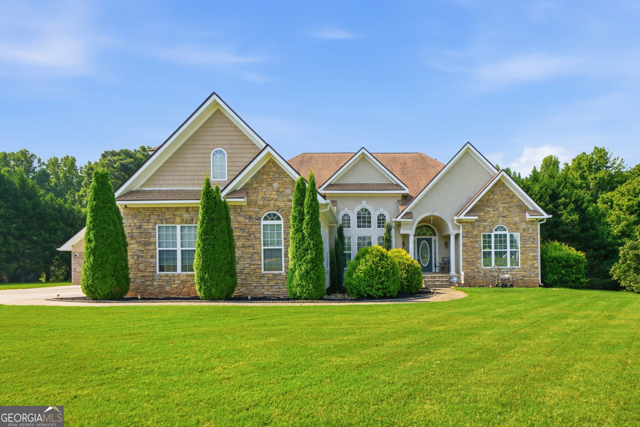 4 bedroom, 3.5 bathroom, 4,324 sq ft single family residence for sale at 130 Citation Court, Forsyth, GA 31029