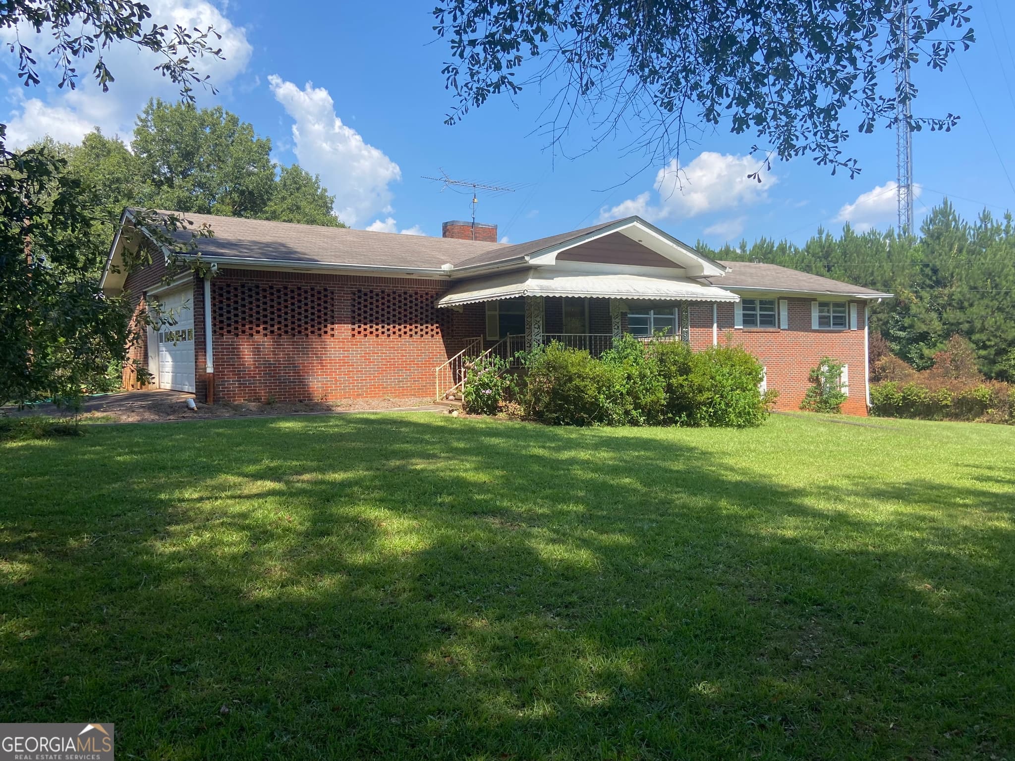 3 bedroom, 2.5 bathroom, 1,821 sq ft single family residence sold at 162 CAUTHEN Road, Milner, GA 30257