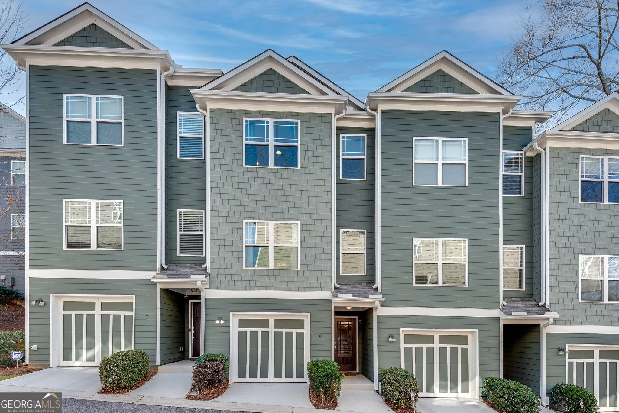 2 bedroom, 2.5 bathroom, 1,306 sq ft townhouse sold at 1365 Memorial Drive 8, Atlanta, GA 30317