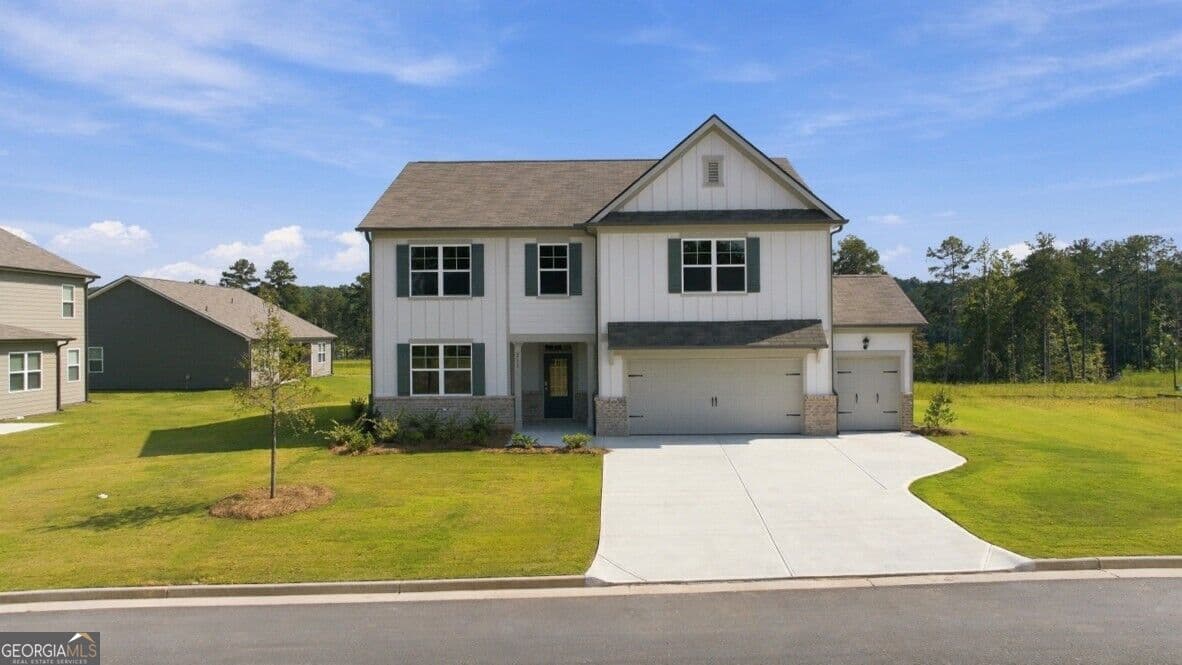 4 bedroom, 3.5 bathroom, 2,890 sq ft single family residence for sale at 211 Plantain Drive, Villa Rica, GA 30180