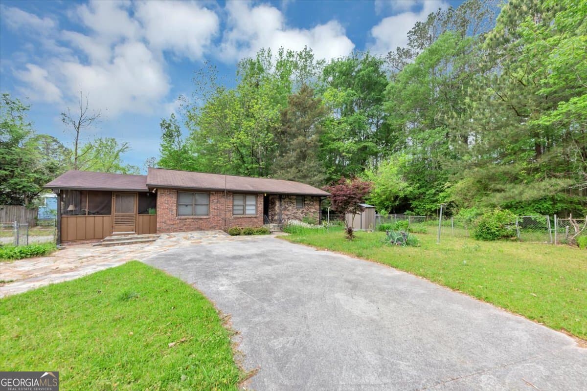 2 bedroom, 2 bathroom, 1,100 sq ft single family residence sold at 9186 Puckett Street, Covington, GA 30014