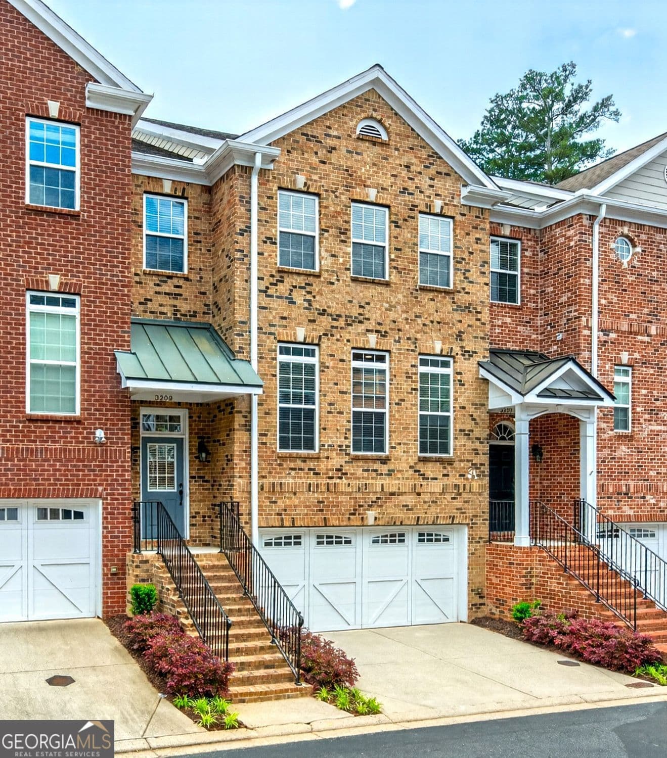 4 bedroom, 3.5 bathroom, 2,672 sq ft townhouse sold at 3209 Buck Way 3209, Milton, GA 30004