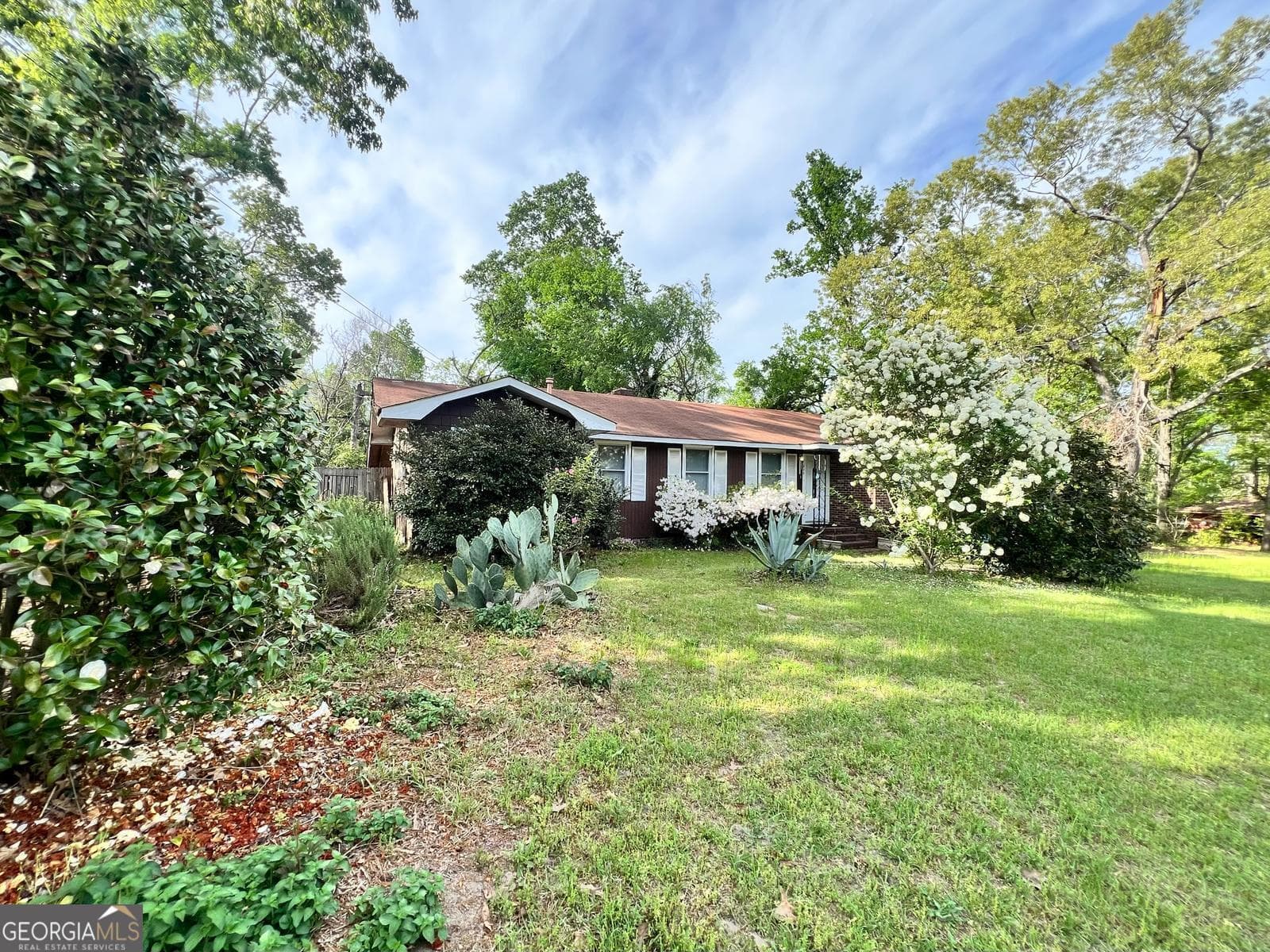 3 bedroom, 2 bathroom, 1,998 sq ft single family residence sold at 323 Pineview Drive, Augusta, GA 30906