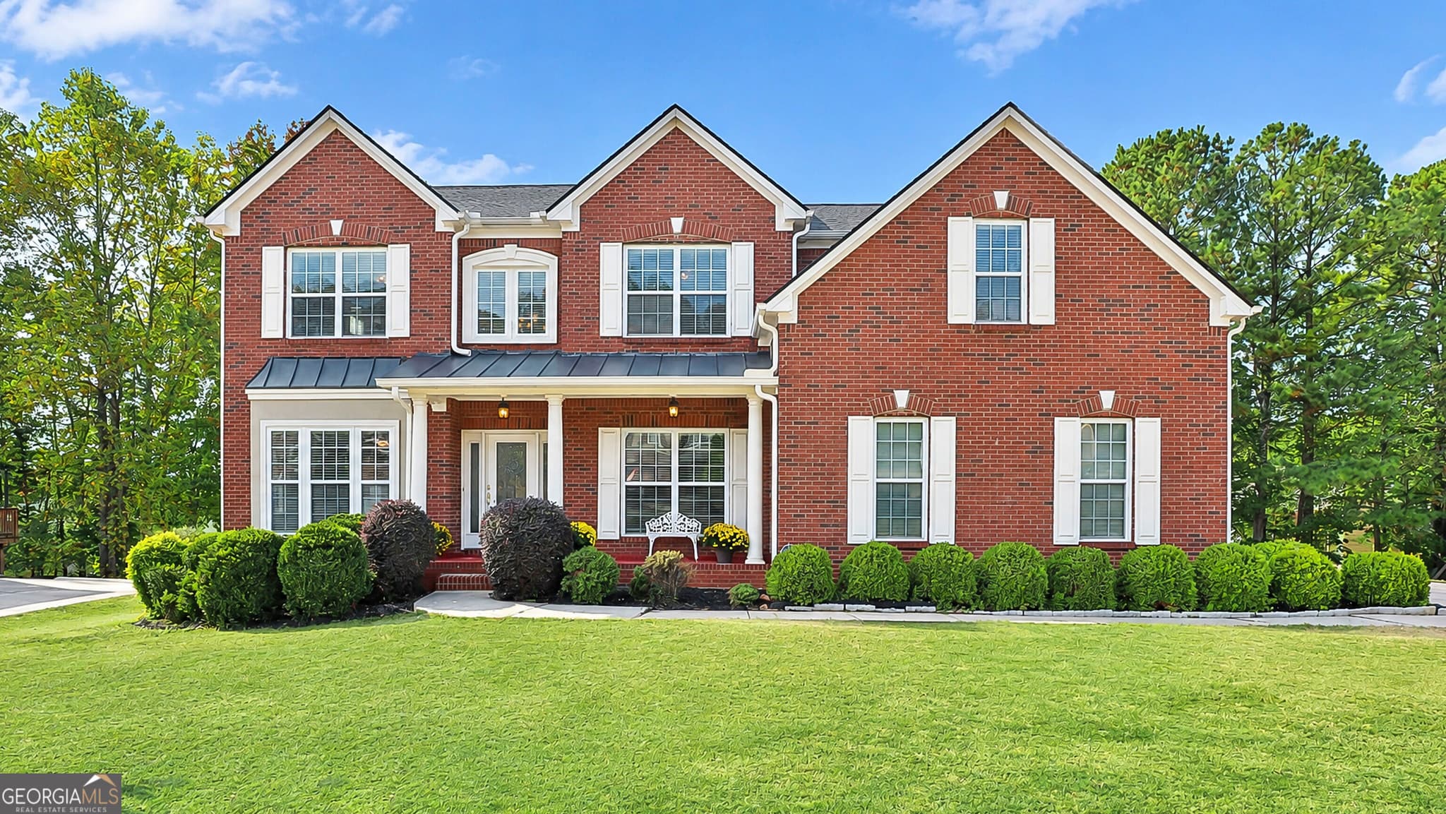 5 bedroom, 4 bathroom, 3,661 sq ft single family residence for sale at 15 Stonebridge Boulevard, Newnan, GA 30265