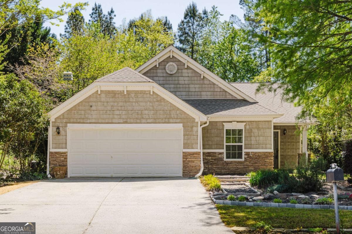 3 bedroom, 2 bathroom, 1,755 sq ft single family residence sold at 430 Autumn Creek Drive, Dallas, GA 30157