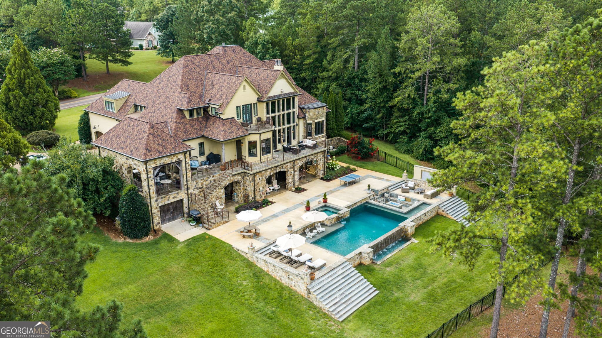 5 bedroom, 6.5 bathroom, 10,160 sq ft single family residence for sale at 110 Fairway Run, Forsyth, GA 31029