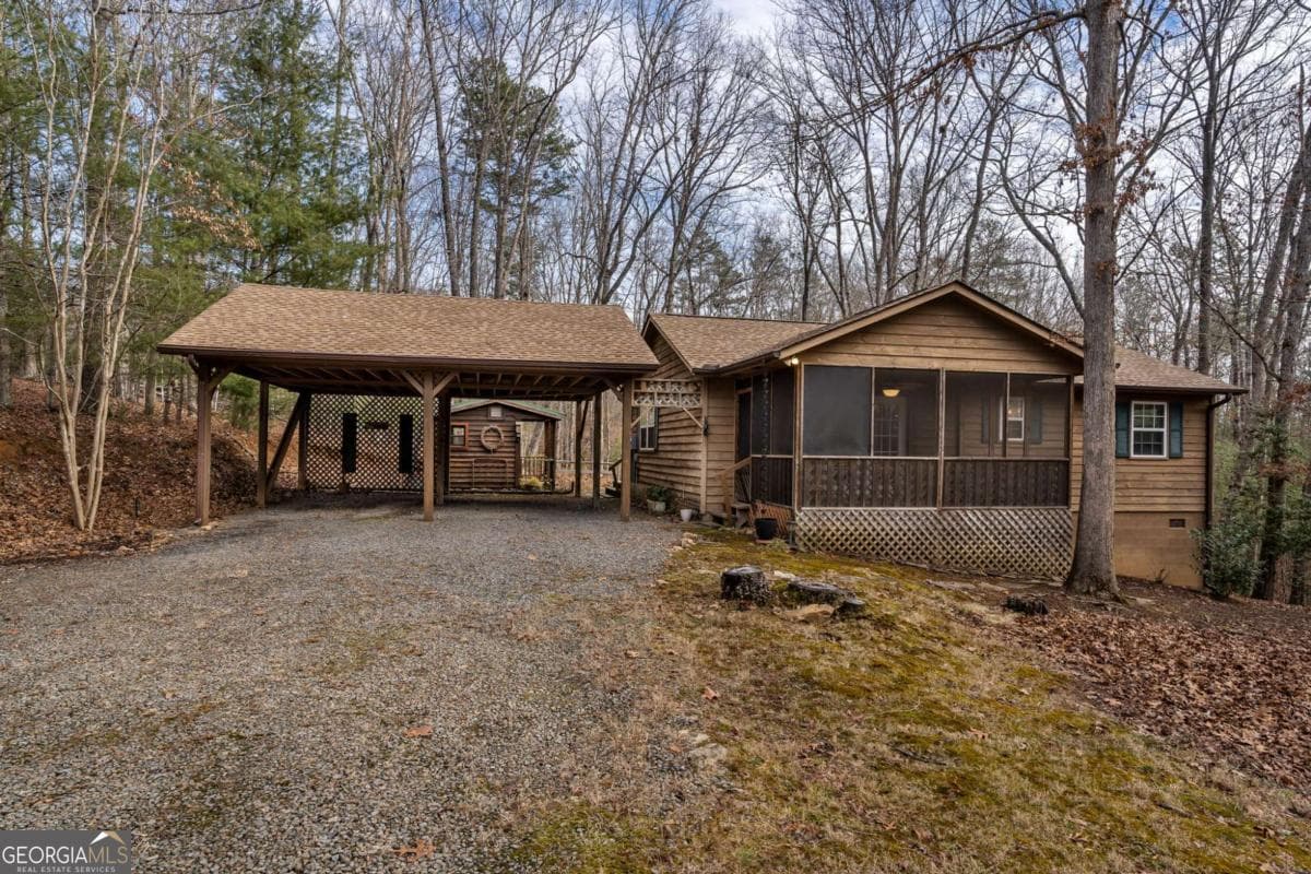 2 bedroom, 2 bathroom, 1,020 sq ft cabin,single family residence sold at 114 Kinwood Trail, Murphy, NC 28906