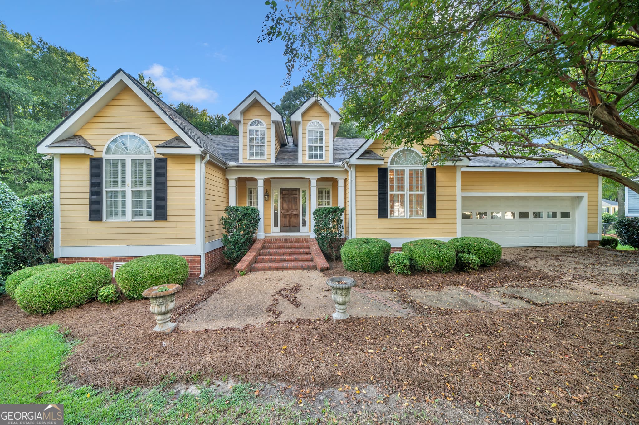 3 bedroom, 2 bathroom, 1,960 sq ft single family residence sold at 104 Westlake Circle, Americus, GA 31709