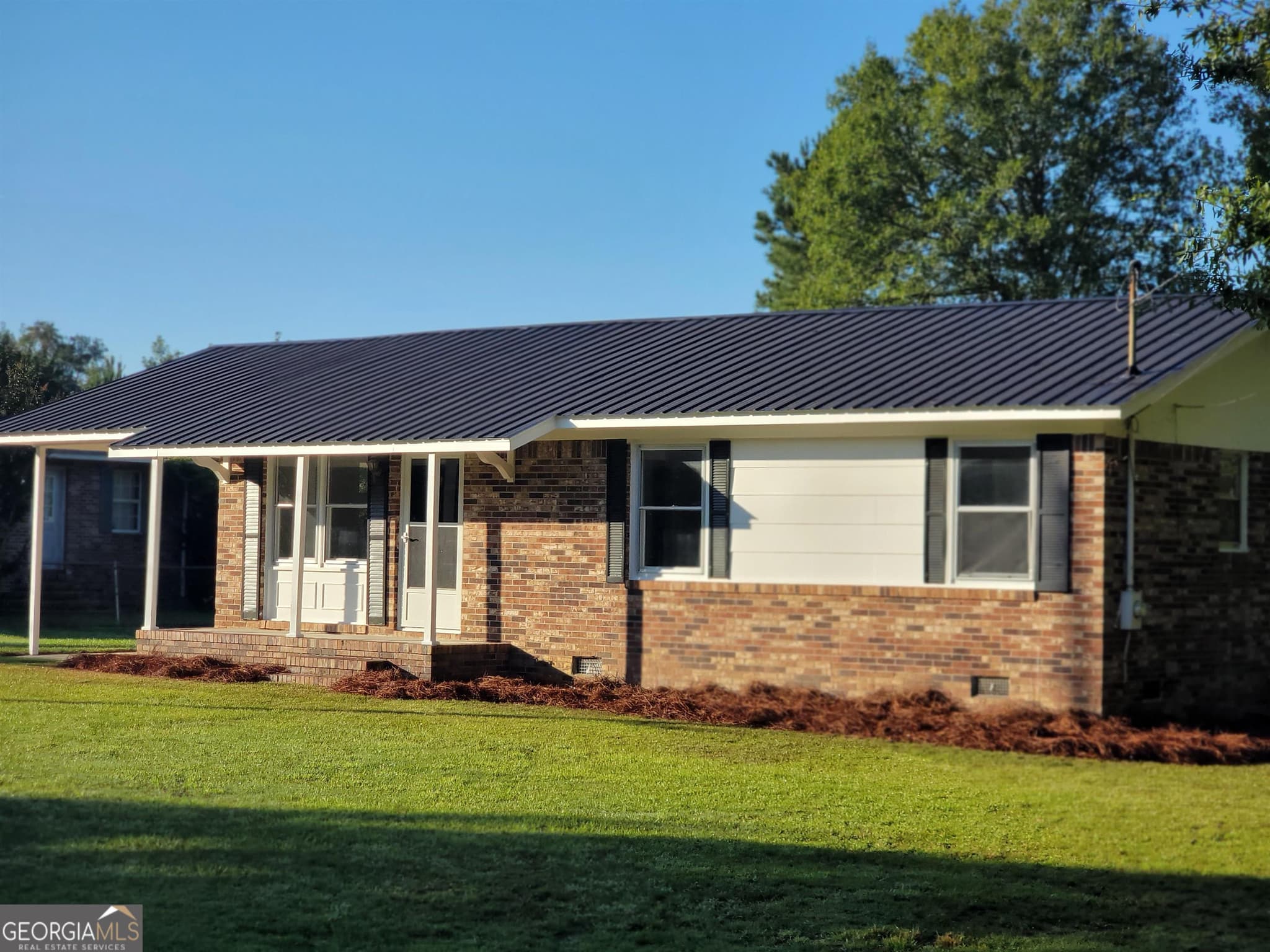 3 bedroom, 1 bathroom, 975 sq ft single family residence sold at 710 Kingston Court, Millen, GA 30442
