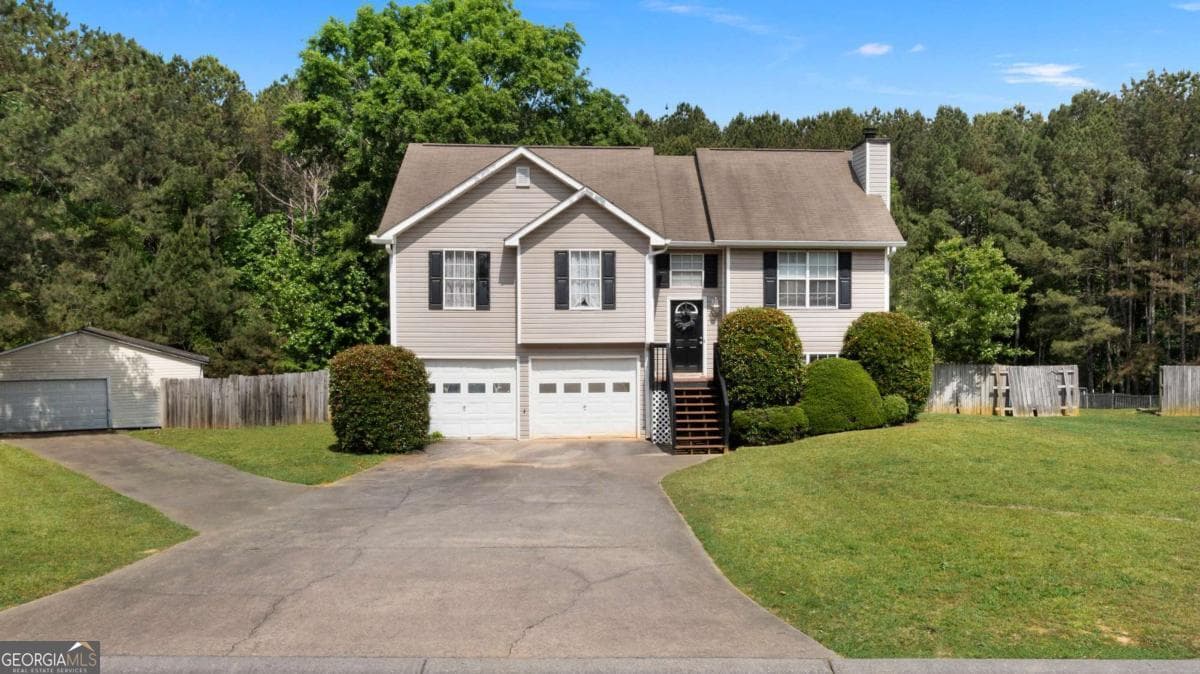 4 bedroom, 3 bathroom, 1,824 sq ft single family residence sold at 18 Glenmore Drive, Kingston, GA 30145