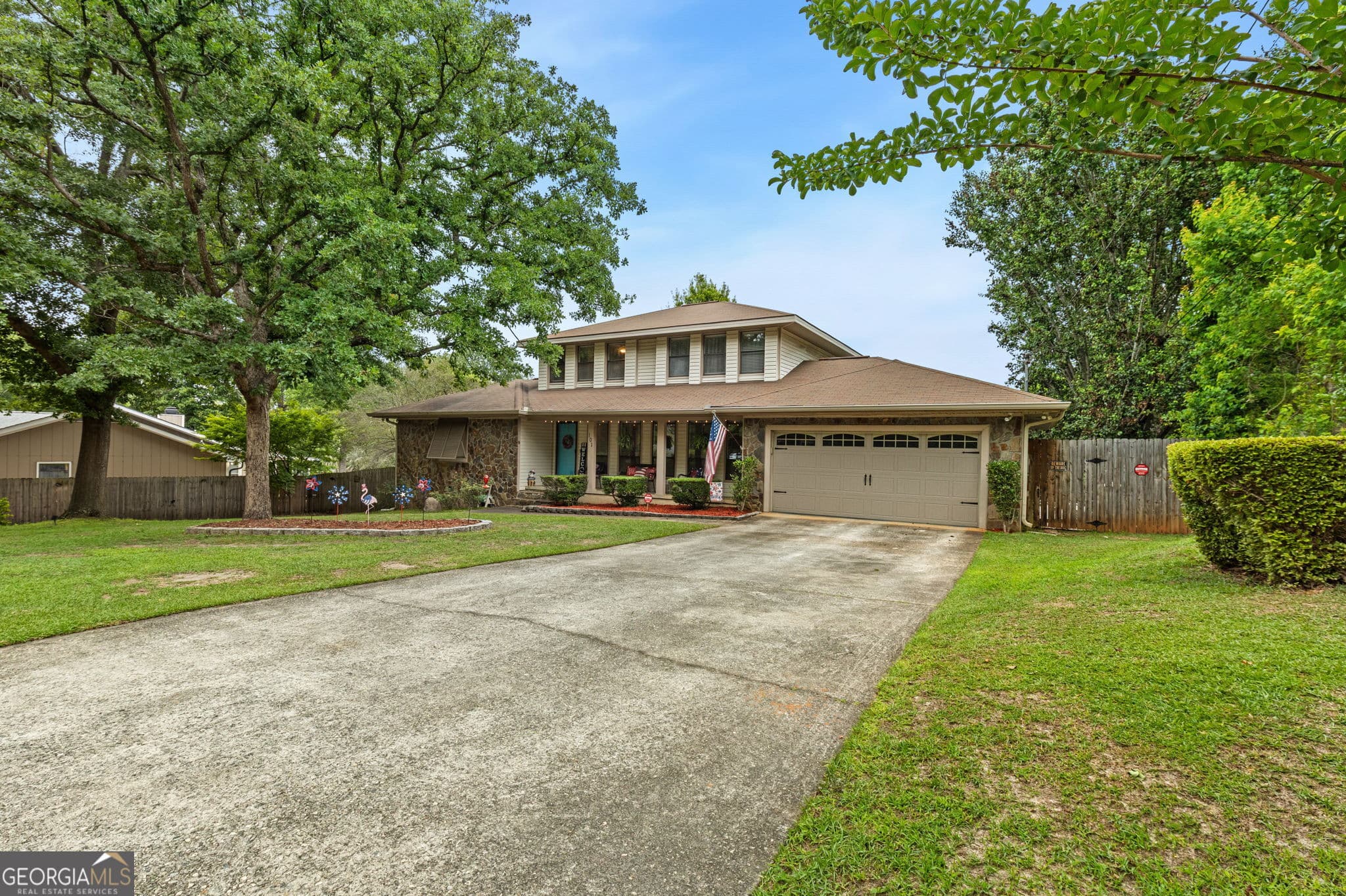 4 bedroom, 2.5 bathroom, 2,356 sq ft single family residence sold at 101 Leconte, Warner Robins, GA 31088