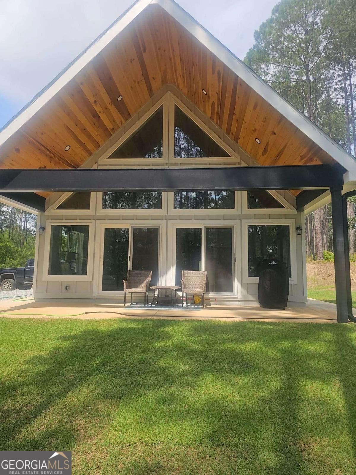 3 bedroom, 2 bathroom, 1,400 sq ft single family residence for sale at 2595 Omaha Drive, Elberton, GA 30635