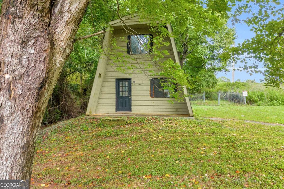 2 bedroom, 1.5 bathroom, 1,200 sq ft single family residence sold at 145 Rustwood Drive, Athens, GA 30606