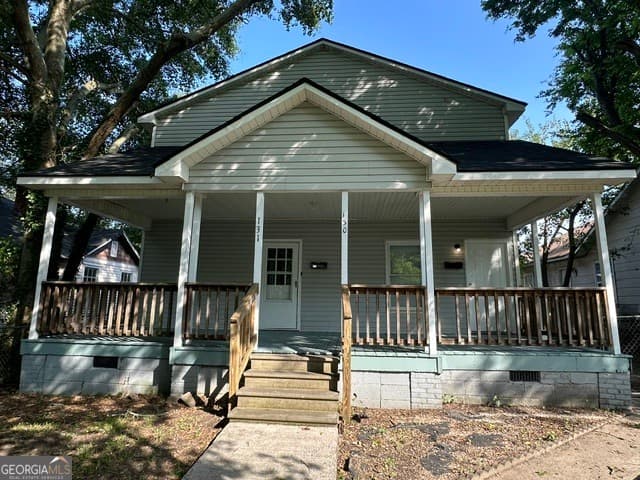 4 bedroom, 3 bathroom, 2,610 sq ft single family residence for sale at 130 Comer Terrace, Macon, GA 31204