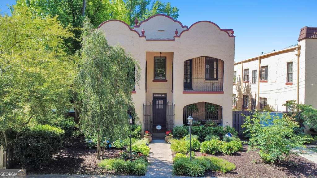 1 bedroom, 1 bathroom, 680 sq ft condominium sold at 305 Atlanta Avenue 4, Atlanta, GA 30315