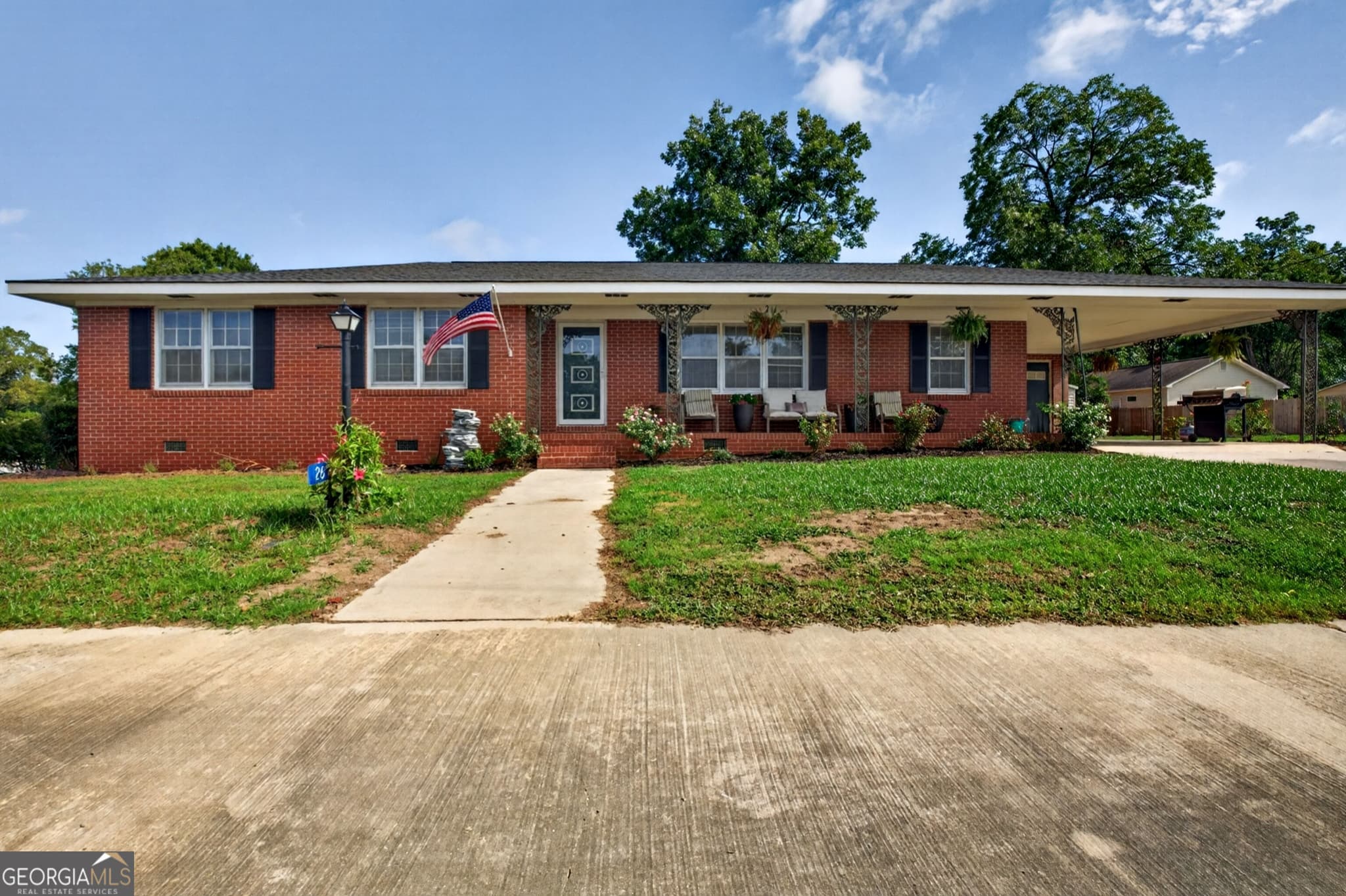 3 bedroom, 2 bathroom, 1,773 sq ft single family residence for sale at 26 W Marion Street, Reynolds, GA 31076