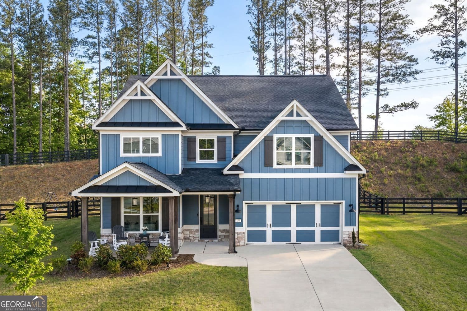 6 bedroom, 4.5 bathroom, 3,470 sq ft single family residence for sale at 233 Mountain Ashe Lane, Dallas, GA 30132