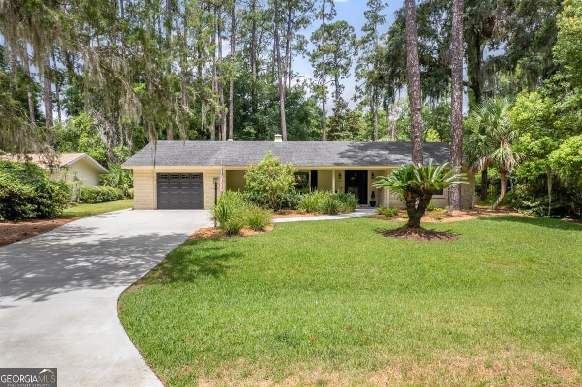 3 bedroom, 3 bathroom, 2,847 sq ft single family residence sold at 552 Old Plantation Road, Jekyll Island, GA 31527
