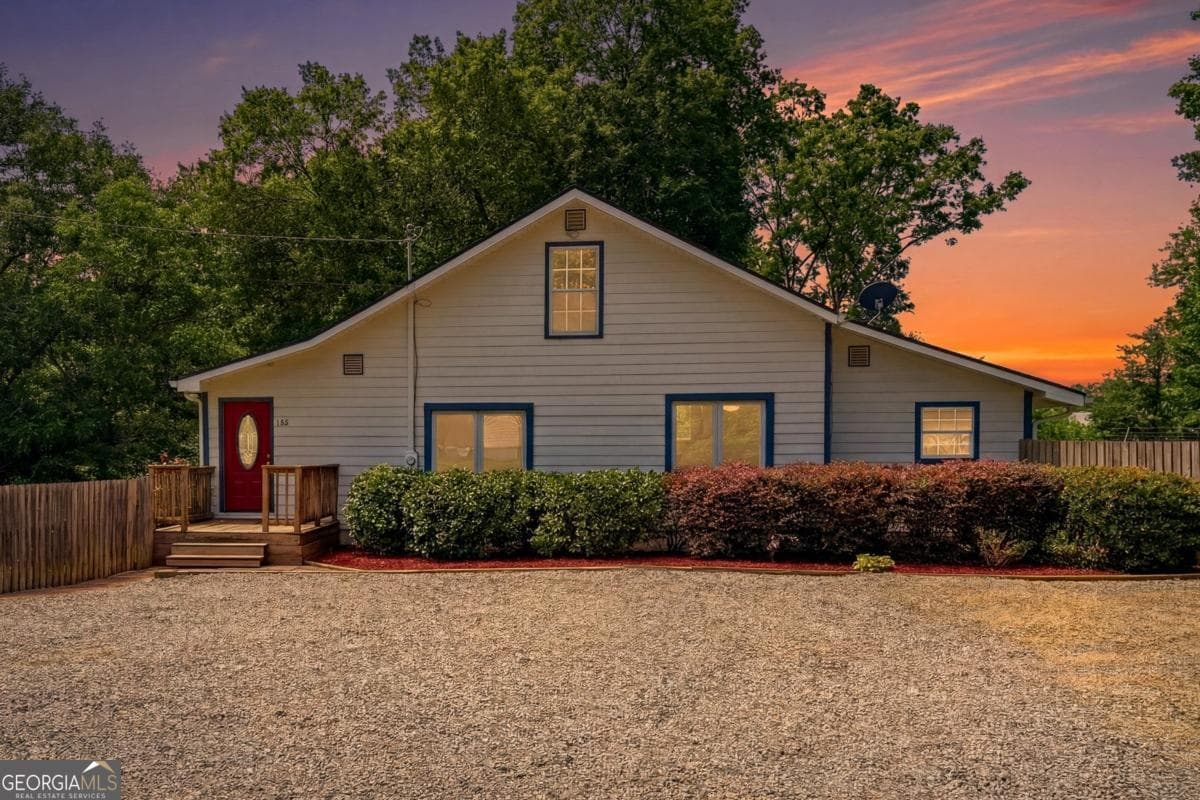 3 bedroom, 4 bathroom, 1,420 sq ft single family residence sold at 135 Grogan Road, White, GA 30184