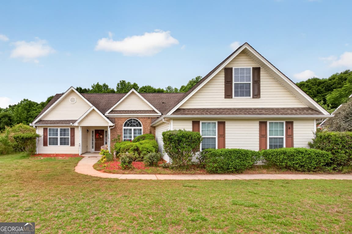 3 bedroom, 2 bathroom, 1,756 sq ft single family residence sold at 1221 Bridge Crest Drive, Winder, GA 30680