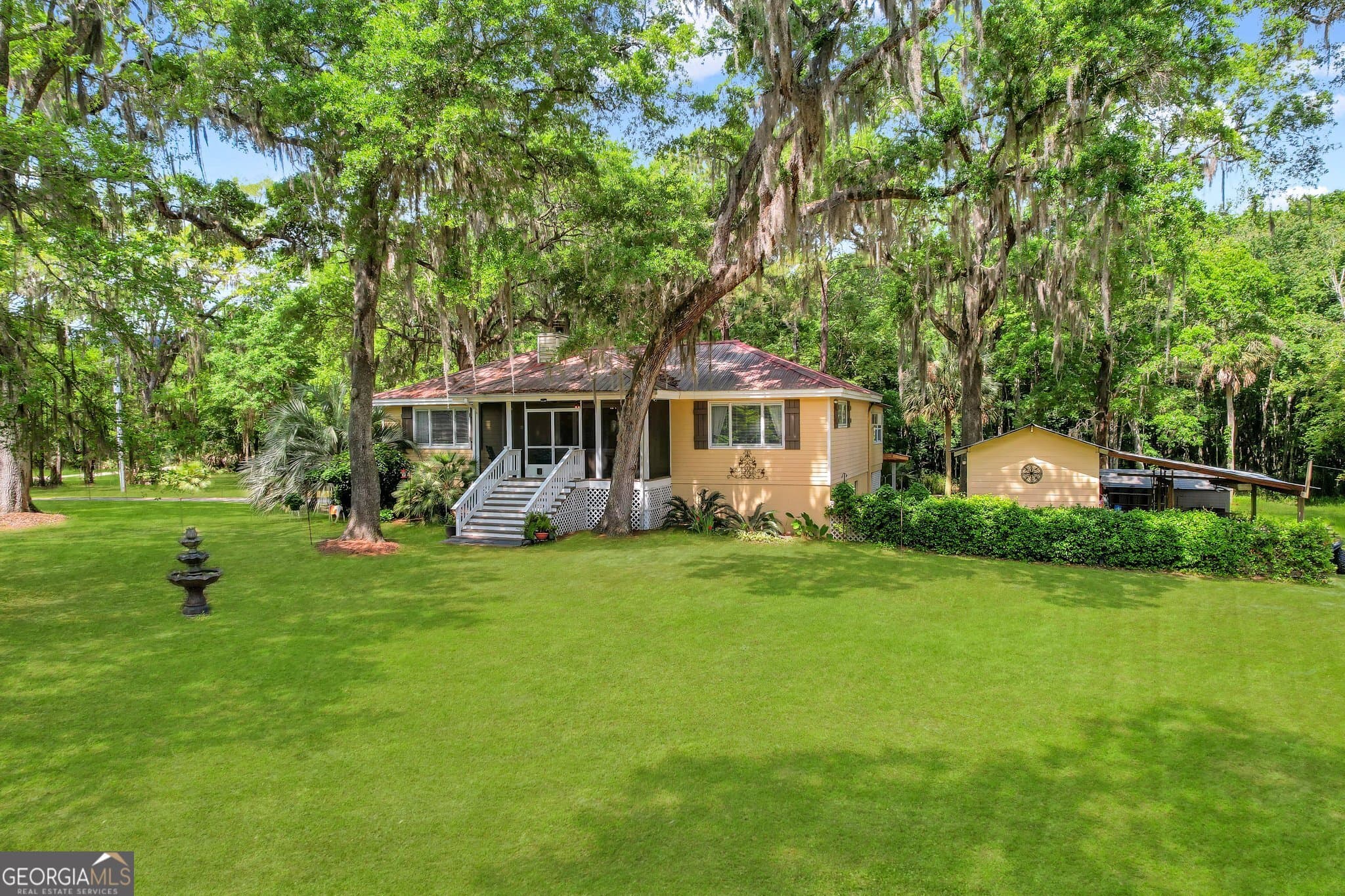 2 bedroom, 2.5 bathroom, 2,328 sq ft single family residence sold at 1378 Juniper Lane, Townsend, GA 31331