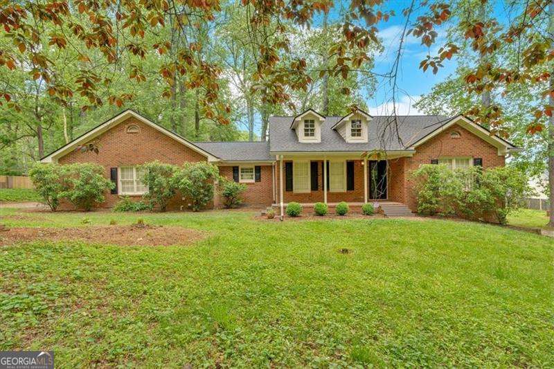 4 bedroom, 3.5 bathroom, 4,048 sq ft single family residence sold at 151 Mark Lane, Smyrna, GA 30082
