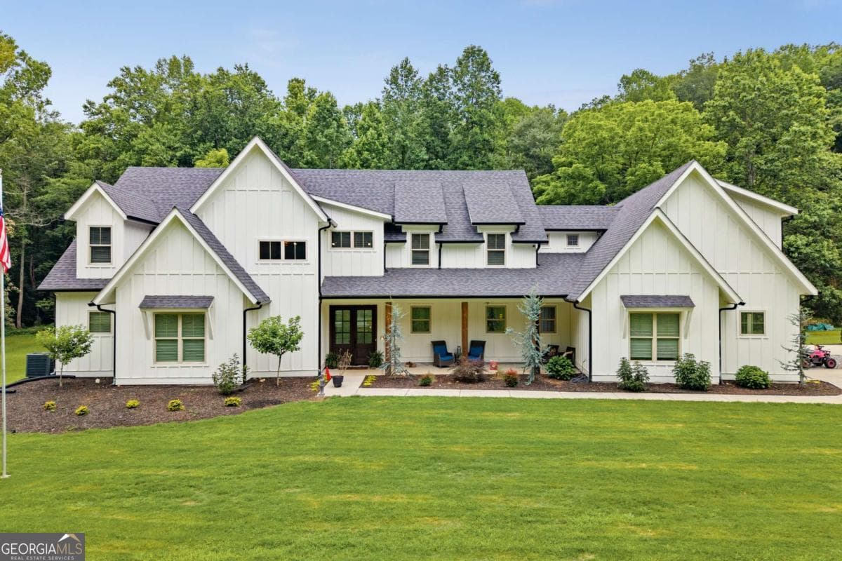 6 bedroom, 5.5 bathroom, 5,191 sq ft single family residence for sale at 1485 Duffy Grizzle Road, Dahlonega, GA 30533