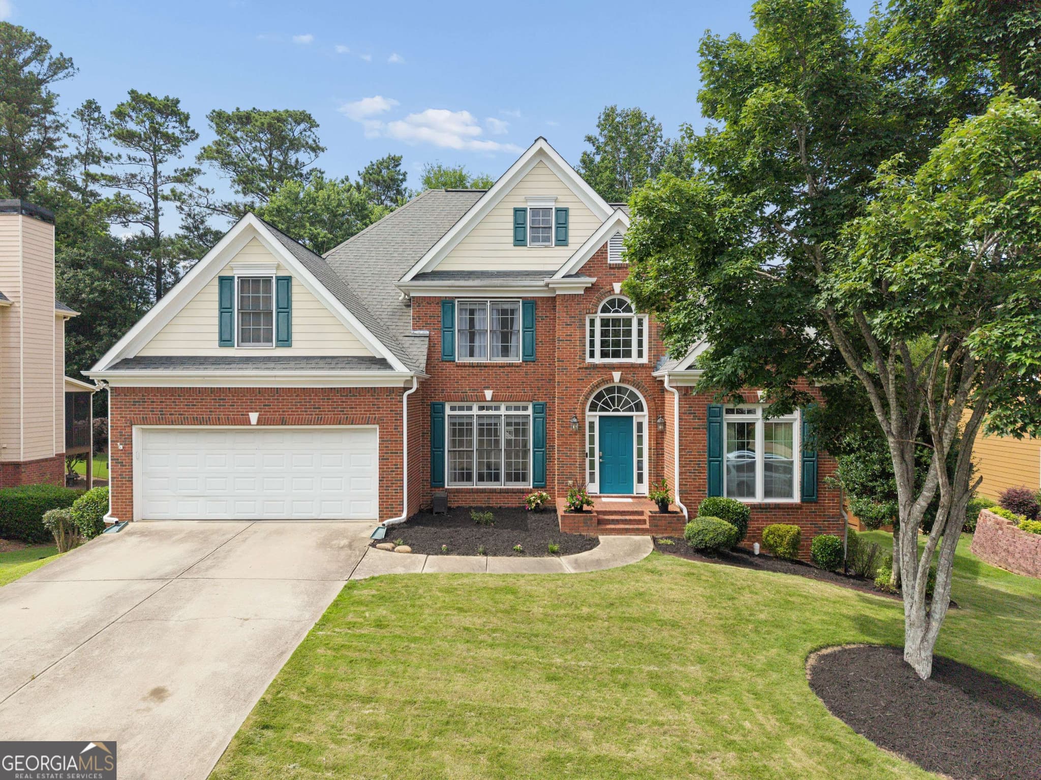 6 bedroom, 4.5 bathroom, 5,068 sq ft single family residence for sale at 5486 Hedge Brooke Pointe, Acworth, GA 30101