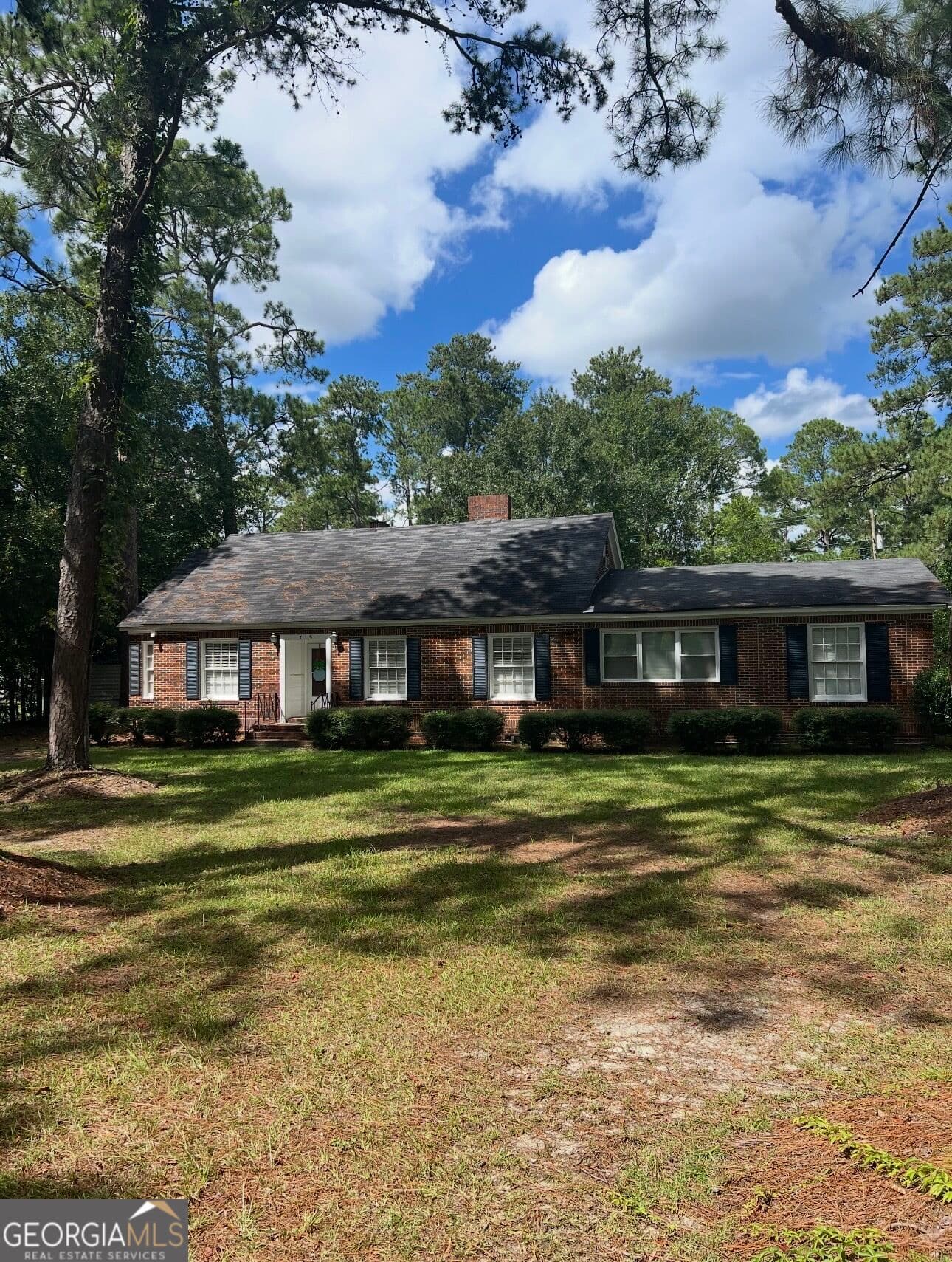 4 bedroom, 2.5 bathroom, 2,526 sq ft single family residence under contract at 719 E 19th Avenue, Cordele, GA 31015