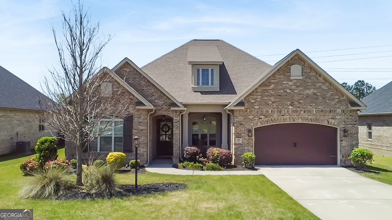 3 bedroom, 2.5 bathroom, 2,183 sq ft single family residence sold at 906 Abingdon Cove, Bonaire, GA 31005