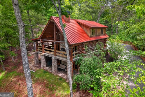 4 bedroom, 3 bathroom, 2,187 sq ft cabin,single family residence sold at 28 Fish Camp Way, Mineral Bluff, GA 30559
