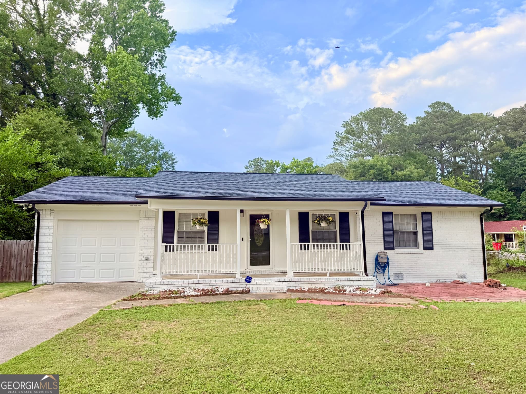 3 bedroom, 2 bathroom, 1,000 sq ft single family residence sold at 6205 Fieldcrest Drive, Morrow, GA 30260