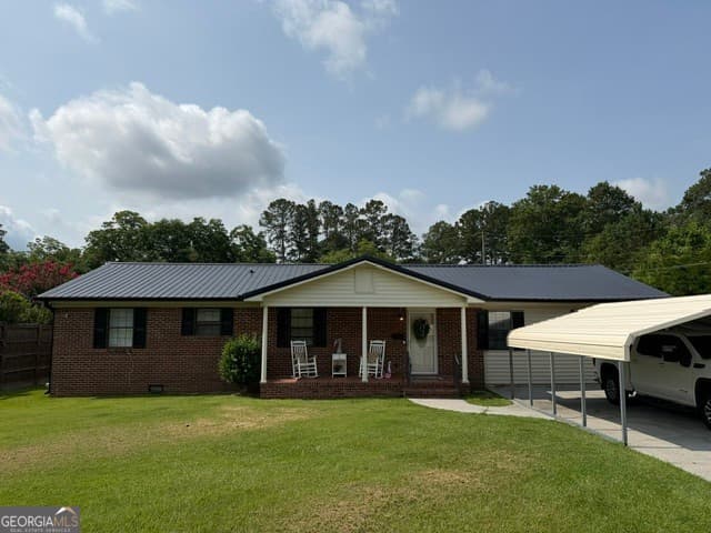 3 bedroom, 3 bathroom, 1,764 sq ft single family residence for sale at 287 S Whitehead Street, Warrenton, GA 30828