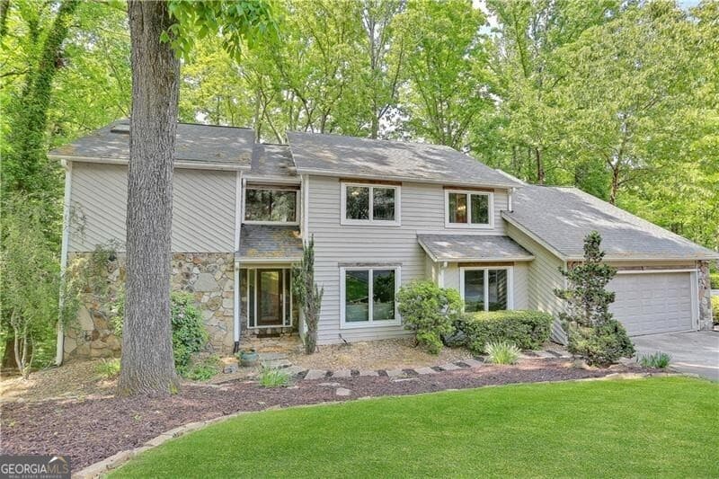5 bedroom, 3.5 bathroom, 3,417 sq ft single family residence sold at 345 Clear Creek Court, Roswell, GA 30076
