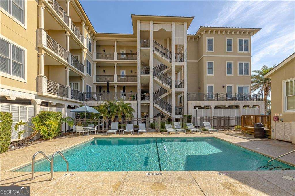 1 bedroom, 1 bathroom, 889 sq ft conversion for sale at 1015 Beachview Drive 205, St. Simons, GA 31522