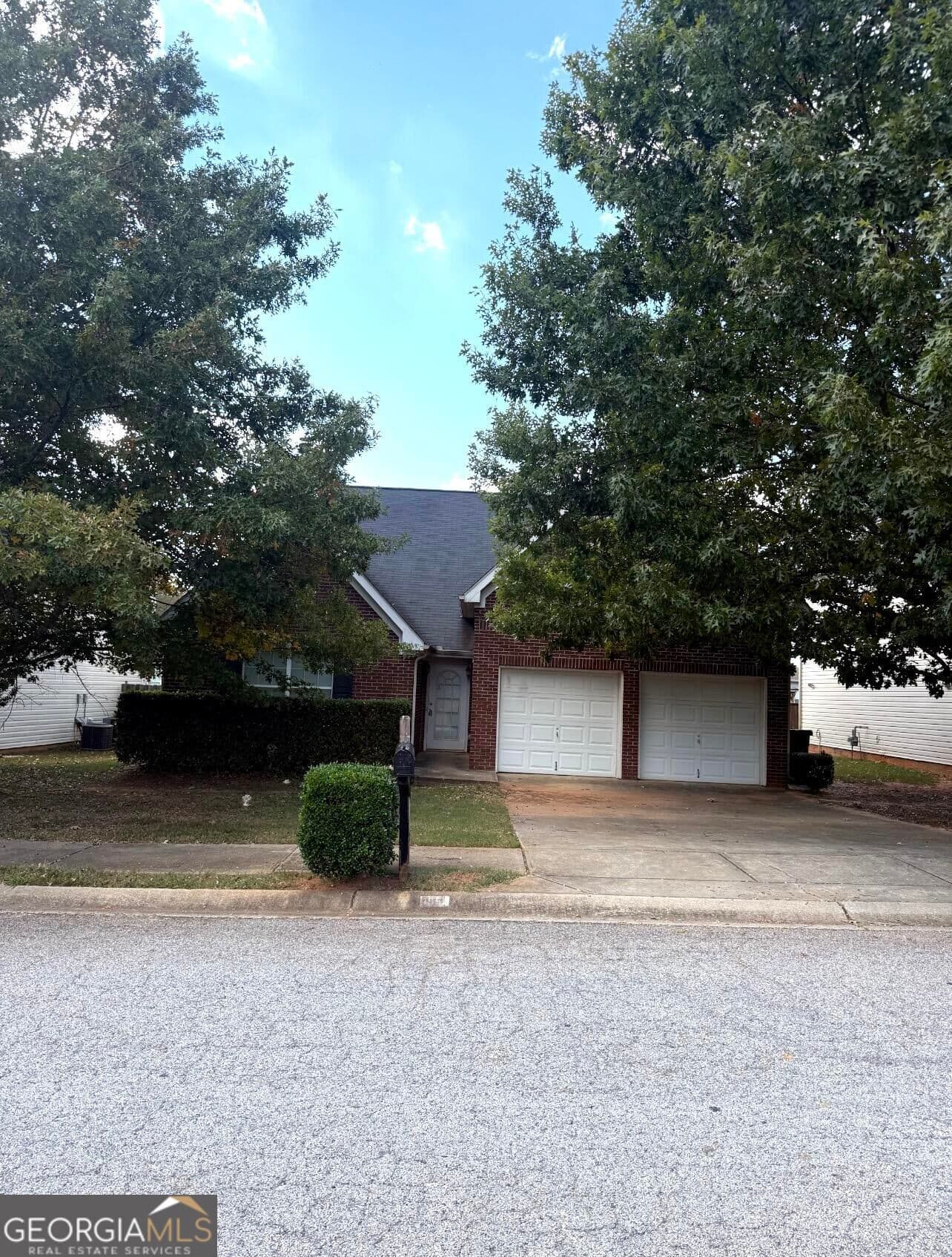 4 bedroom, 3 bathroom, 1,699 sq ft single family residence for sale at 1951 Sawgrass Drive, Hampton, GA 30228