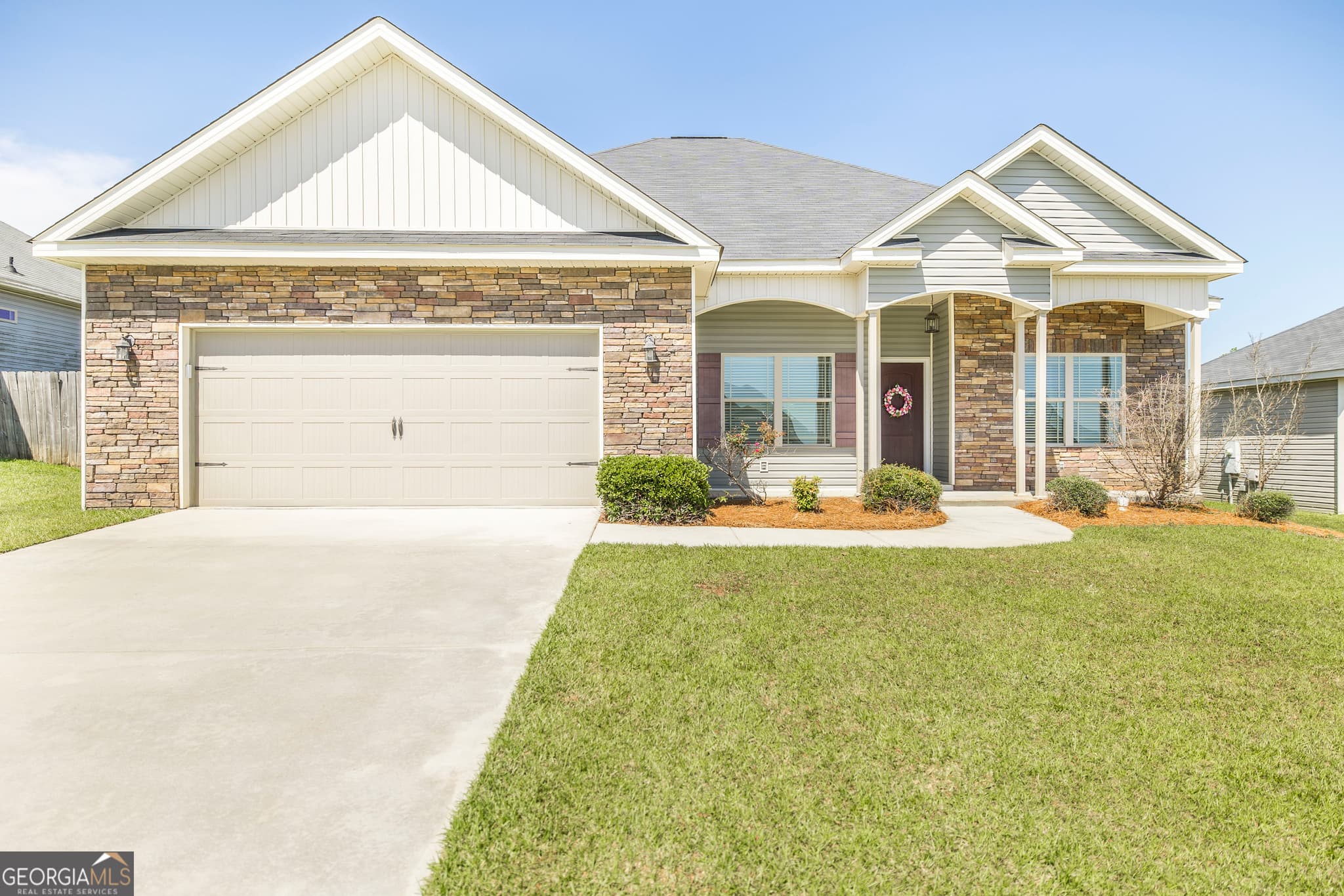 3 bedroom, 2 bathroom, 1,595 sq ft single family residence sold at 103 Gloucester Road, Bonaire, GA 31005