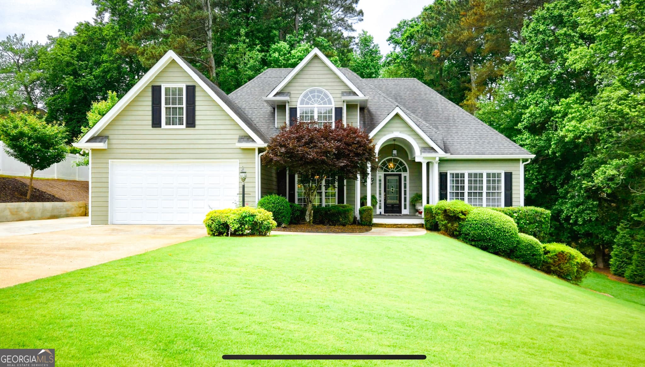 4 bedroom, 2.5 bathroom single family residence sold at 5012 Southern Trace Drive, Gainesville, GA 30504