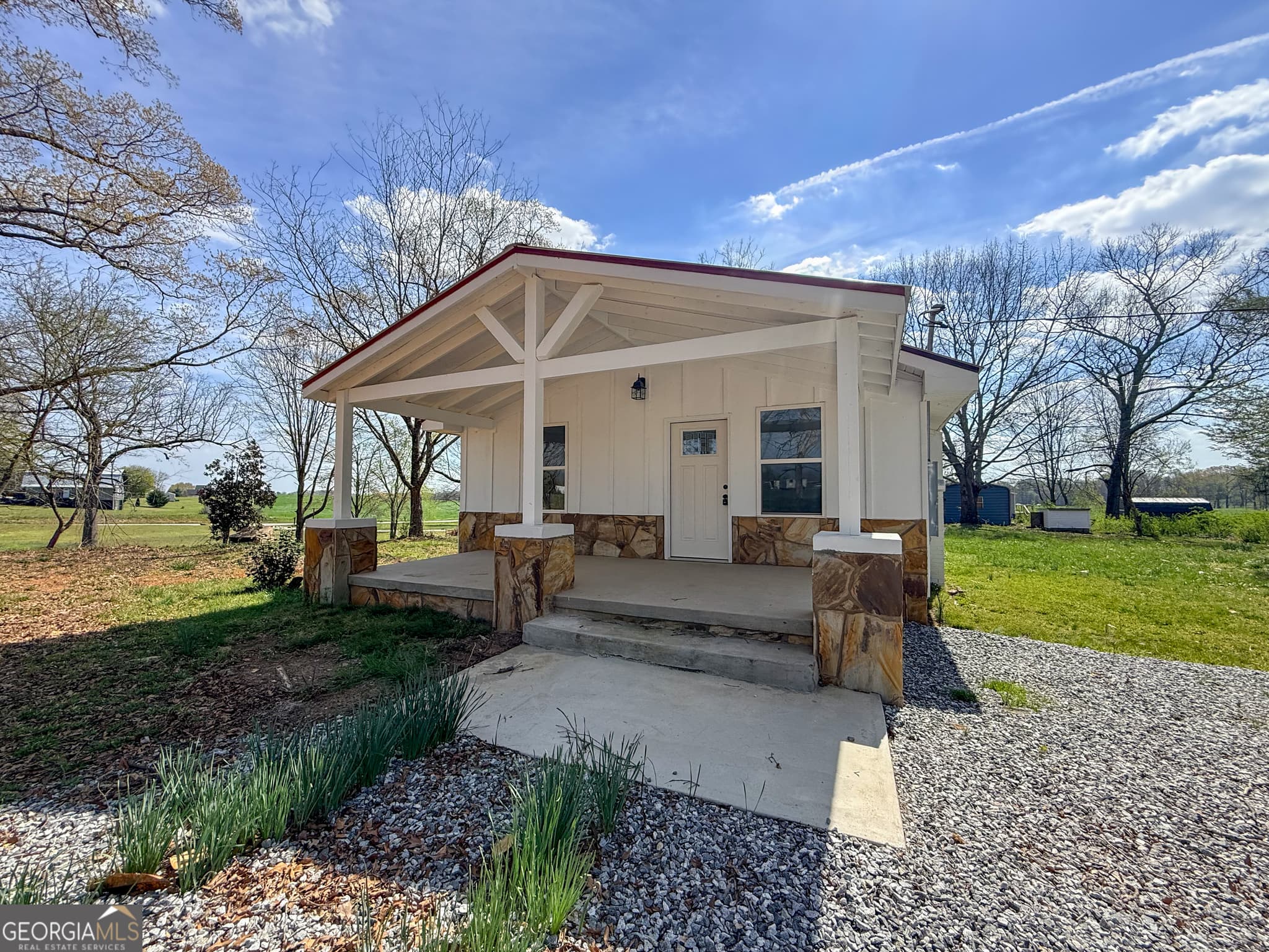 2 bedroom, 1 bathroom, 1,100 sq ft single family residence sold at 2301 Highway 254, Cleveland, GA 30528